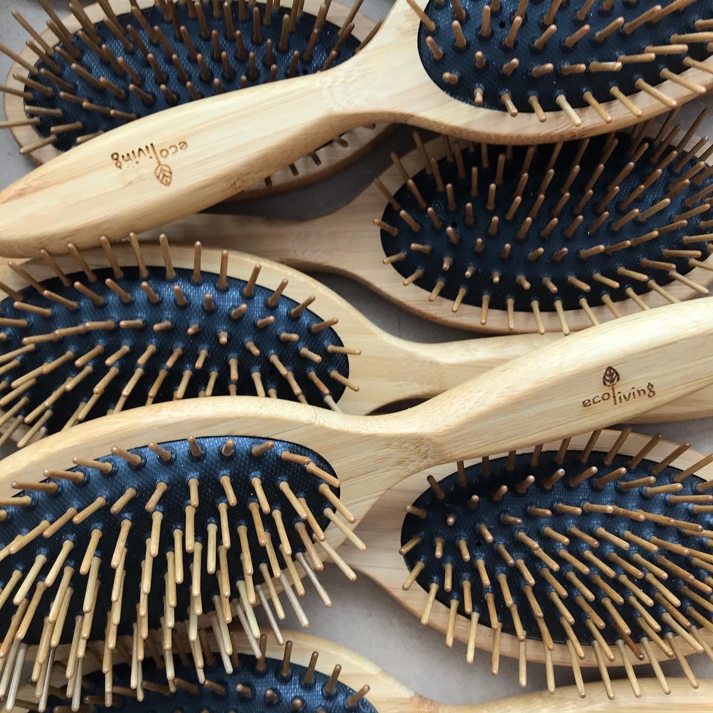 Hairbrush Sustainable Wood & Bamboo